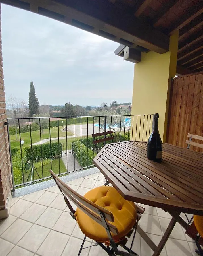 Moderno Bilocale in Residence con Piscina Padenghe sul Garda